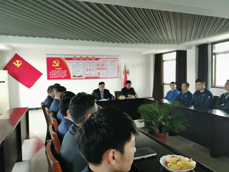 王总开场发言.jpg 王总开场发言.jpg